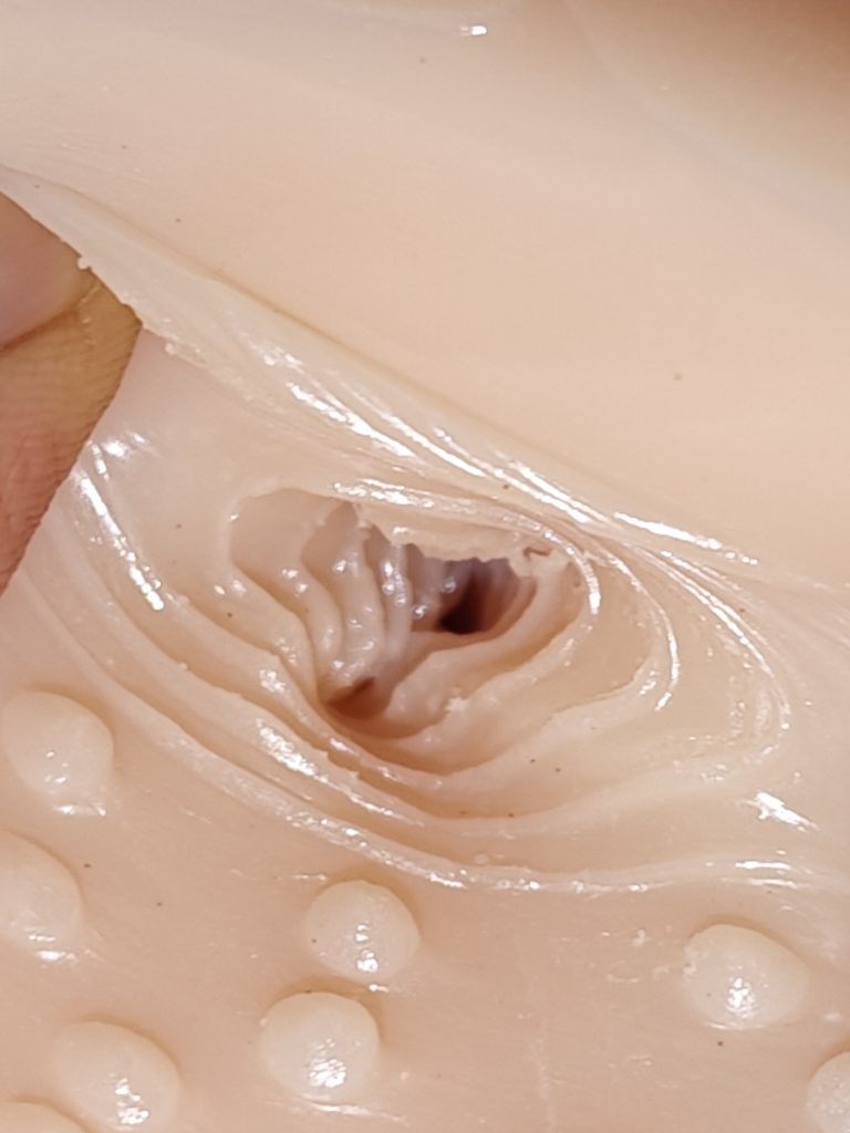 新手进阶怎么选?蜜壶放课生月冈唯:450克小型飞机杯的紧致包裹实测6 IMG_20260523_200929