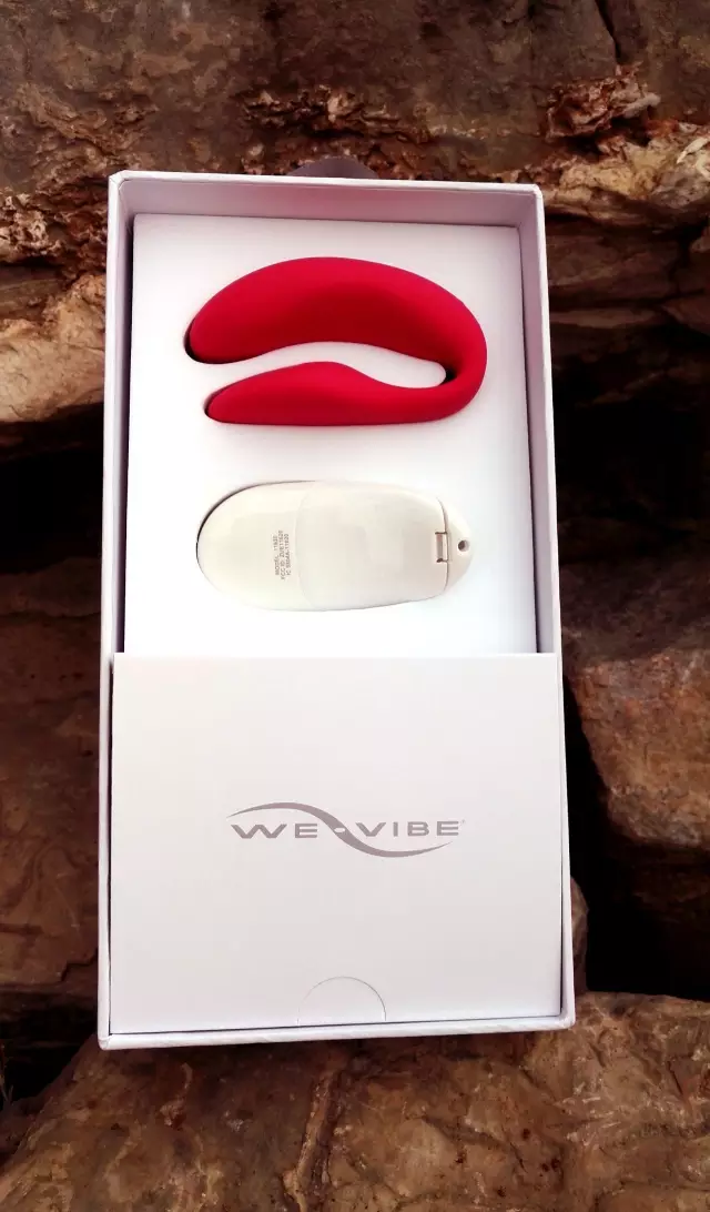 评测:情趣新招,we-vibe4PLUS情侣共振器1